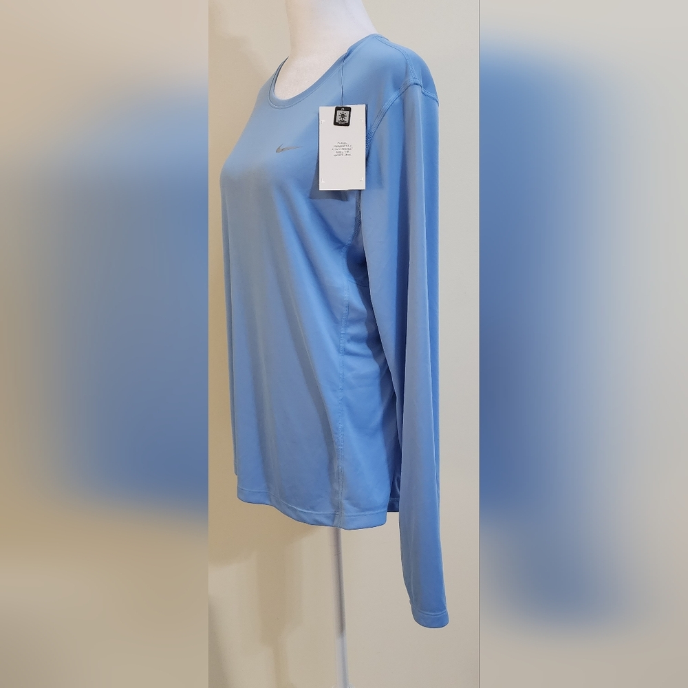 NWT Blue Nike Running Long Sleeve Dri-Fit Top Women's Size L - Picture 4 of 10